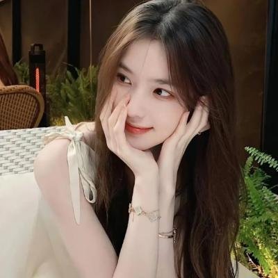 不装了我的身份曝光了